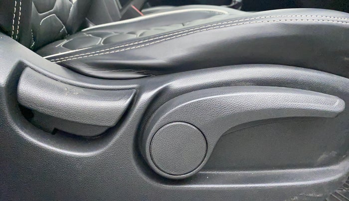 2018 Hyundai Creta SX PLUS AT 1.6 PETROL, Petrol, Automatic, 62,689 km, Driver Side Adjustment Panel