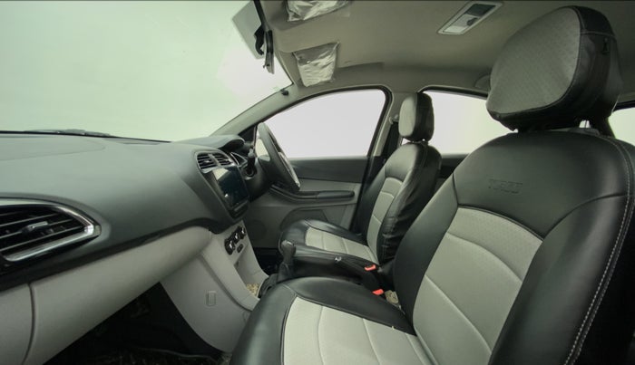 2021 Tata Tiago XT (O) PETROL, Petrol, Manual, 10,696 km, Right Side Front Door Cabin