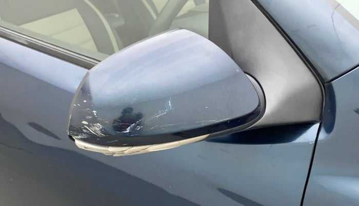 2021 Hyundai GRAND I10 NIOS SPORTZ 1.2 KAPPA VTVT CNG, CNG, Manual, 99,699 km, Right rear-view mirror - Indicator light has minor damage