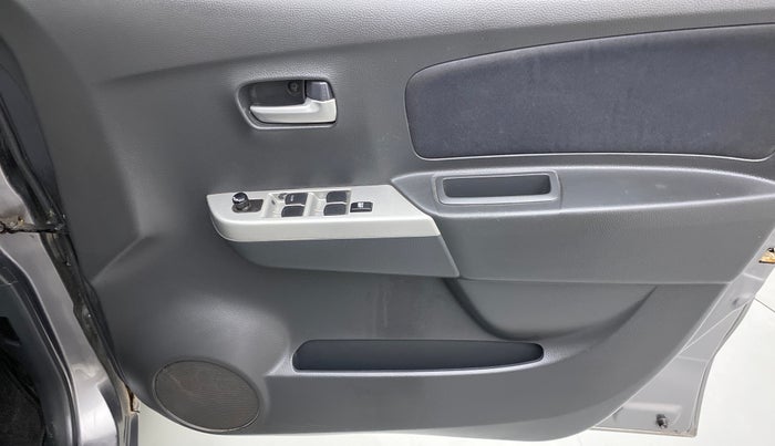 2010 Maruti Wagon R 1.0 VXI, Petrol, Manual, 66,835 km, Driver Side Door Panels Control