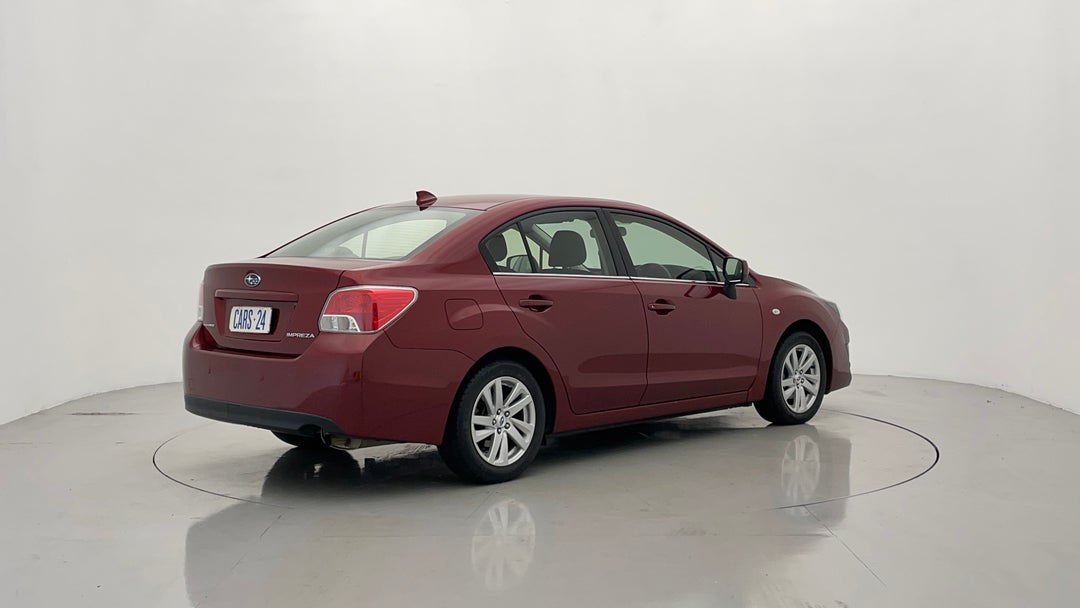 Right Back Diagonal (45- Degree) View