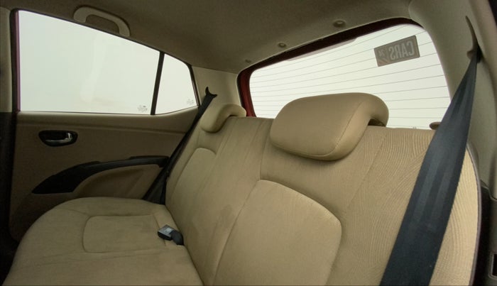 2011 Hyundai i10 SPORTZ 1.2, Petrol, Manual, 75,523 km, Right Side Rear Door Cabin