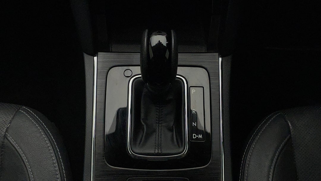 2016 Subaru Liberty 2.5i Premium, Automatic, 142898 km, Gear Lever 