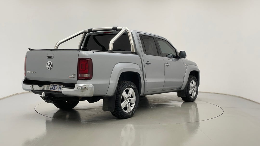 Right Back Diagonal (45- Degree) View