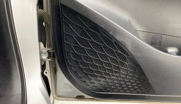 2018 Toyota Innova Crysta 2.4 GX 8 STR, Diesel, Manual, 54,051 km, Speaker