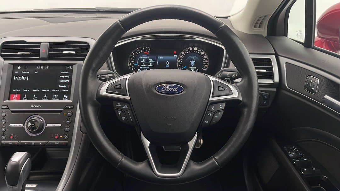2017 Ford Mondeo Titanium Tdci, Automatic, 97140 km, Steering Wheel Close-up