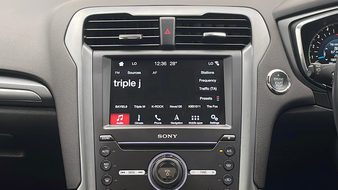 2017 Ford Mondeo Titanium Tdci, Automatic, 97140 km, Infotainment System