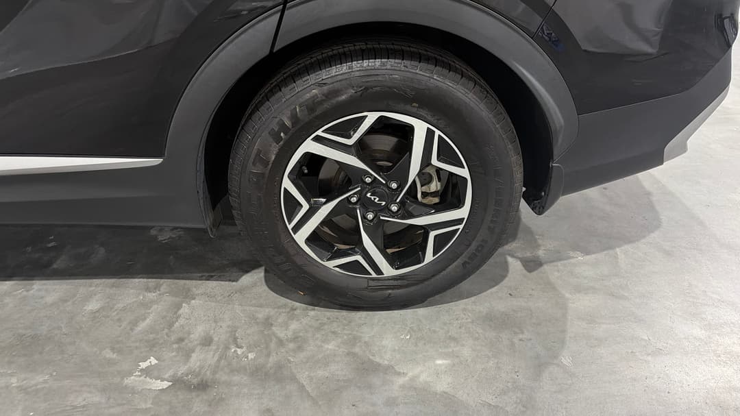 2021 Kia Sportage S (AWD), Automatic, 108201 km, Left Rear Wheel