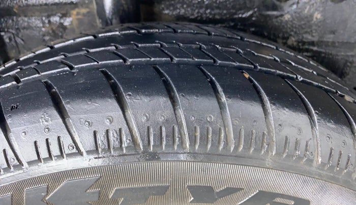 2018 Maruti Celerio VXI CNG, CNG, Manual, 76,475 km, Right Rear Tyre Tread