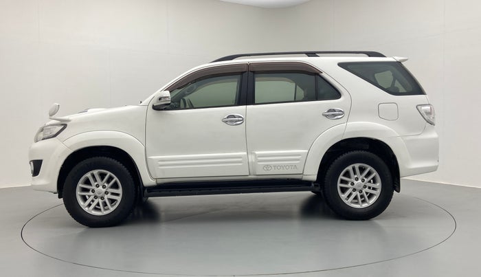 2012 Toyota Fortuner 3.0 AT 4X2, Diesel, Automatic, 1,59,025 km, Left Side