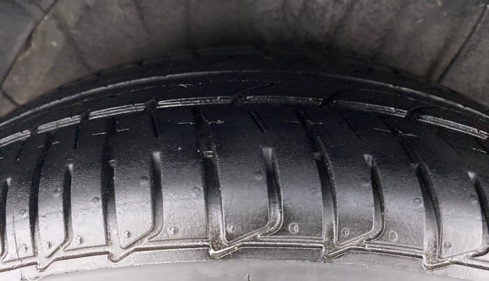 2014 Hyundai i20 SPORTZ 1.4 CRDI, Diesel, Manual, 91,401 km, Right Rear Tyre Tread