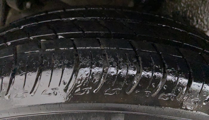2017 Maruti Celerio VXI CNG D, CNG, Manual, 52,144 km, Right Rear Tyre Tread