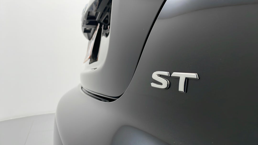 Badge (Boot Right Side)