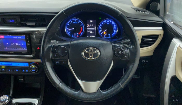 2016 Toyota Corolla Altis GL, Petrol, Manual, 38,845 km, Steering Wheel Close Up