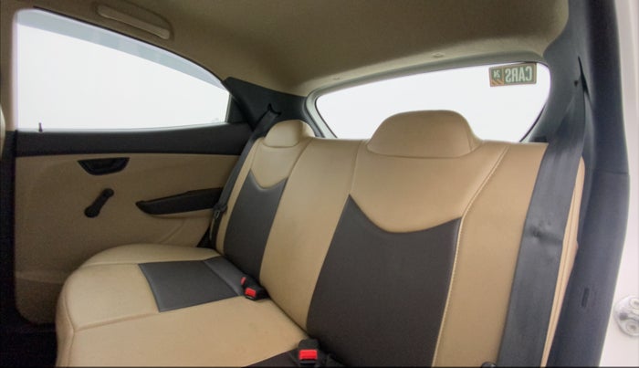 2017 Hyundai Eon ERA + SE, Petrol, Manual, 37,785 km, Right Side Rear Door Cabin