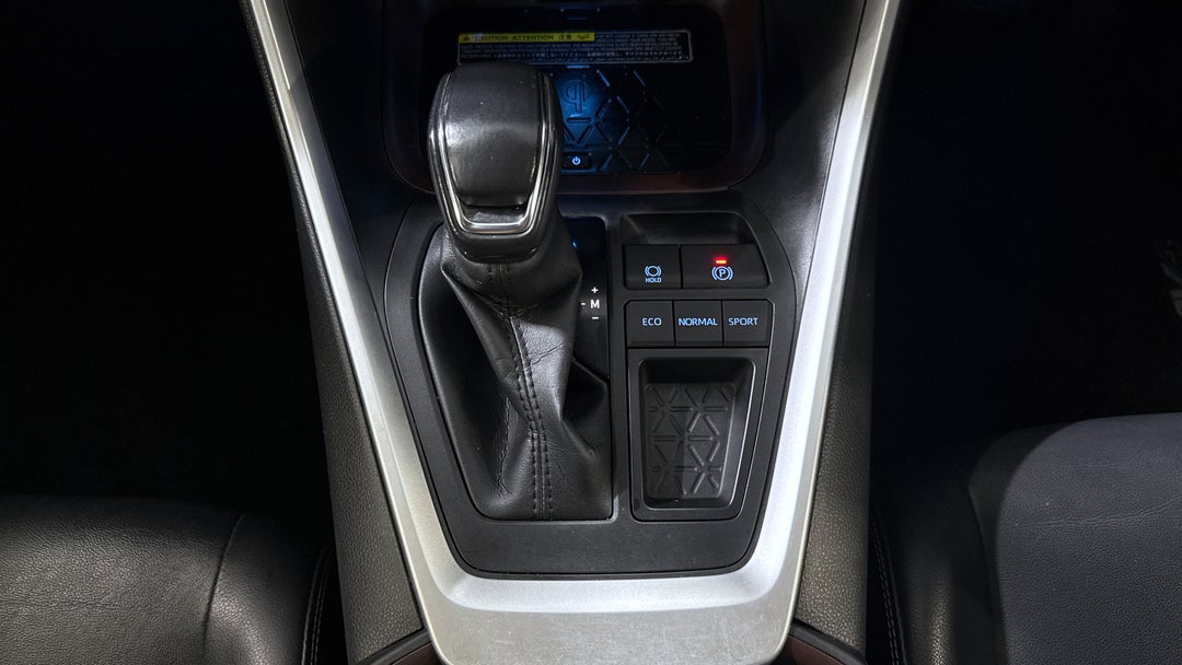 2021 Toyota RAV4 Cruiser (2WD), Automatic, 101962 km, Gear Lever 
