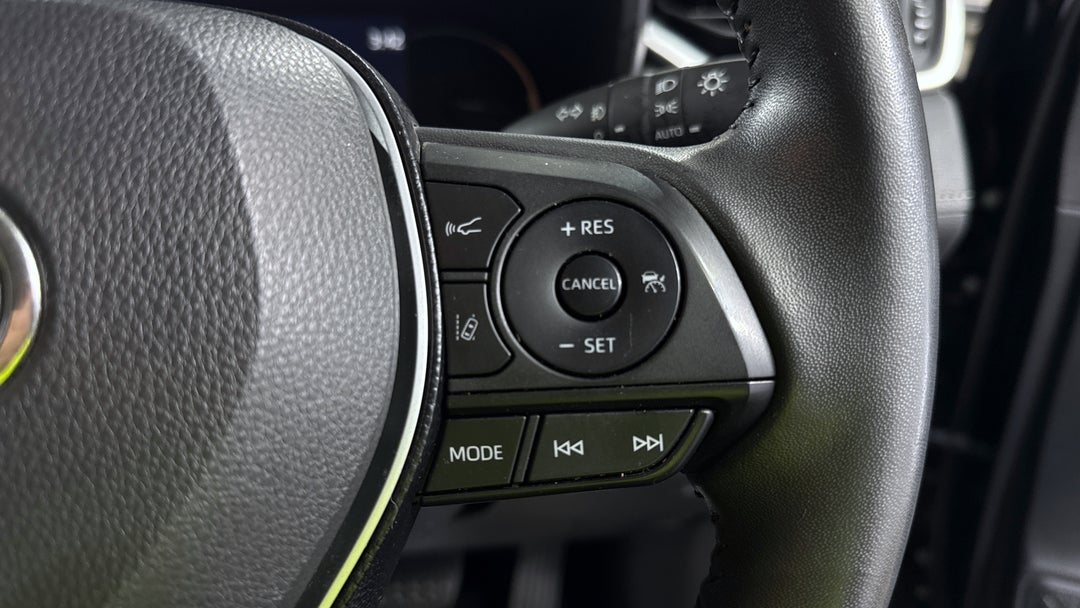 2021 Toyota RAV4 Cruiser (2WD), Automatic, 101962 km, Cruise Control