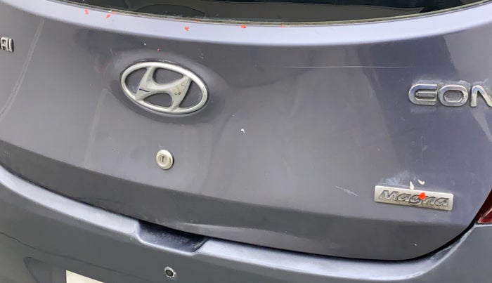 2011 Hyundai Eon MAGNA O, Petrol, Manual, 58,035 km, Dicky (Boot door) - Minor scratches