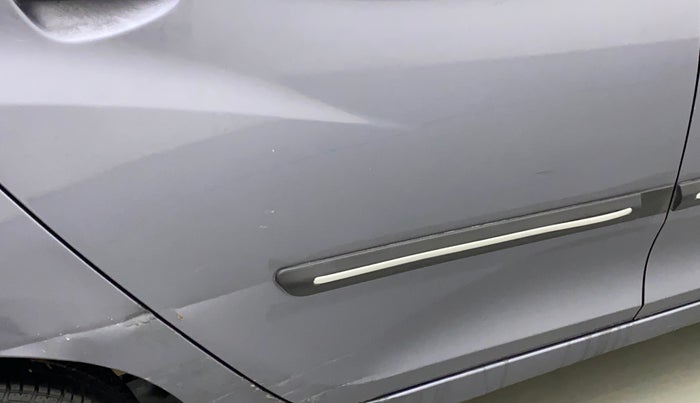 2011 Hyundai Eon MAGNA O, Petrol, Manual, 58,035 km, Right rear door - Minor scratches