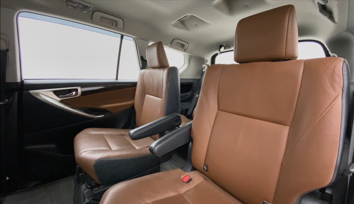 2018 Toyota Innova Crysta 2.8 ZX AT 7 STR, Diesel, Automatic, 54,178 km, Right Side Door Cabin View