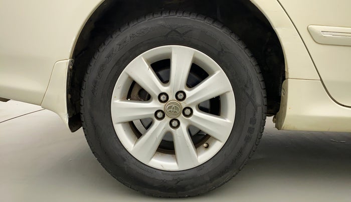 2010 Toyota Corolla Altis G PETROL, Petrol, Manual, 73,233 km, Right Rear Wheel