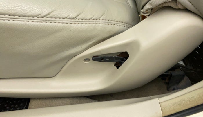 2010 Toyota Corolla Altis G PETROL, Petrol, Manual, 73,233 km, Front left seat (passenger seat) - Folding lever cover has minor damage