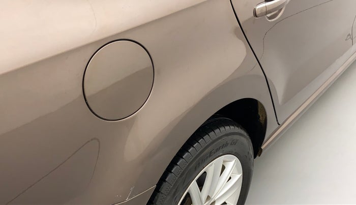 2016 Volkswagen Vento HIGHLINE PETROL AT, Petrol, Automatic, 61,590 km, Right quarter panel - Slightly dented