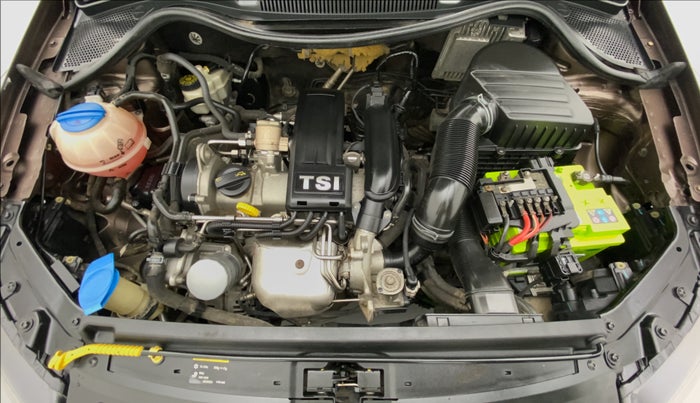 2016 Volkswagen Vento HIGHLINE PETROL AT, Petrol, Automatic, 61,590 km, Open Bonet