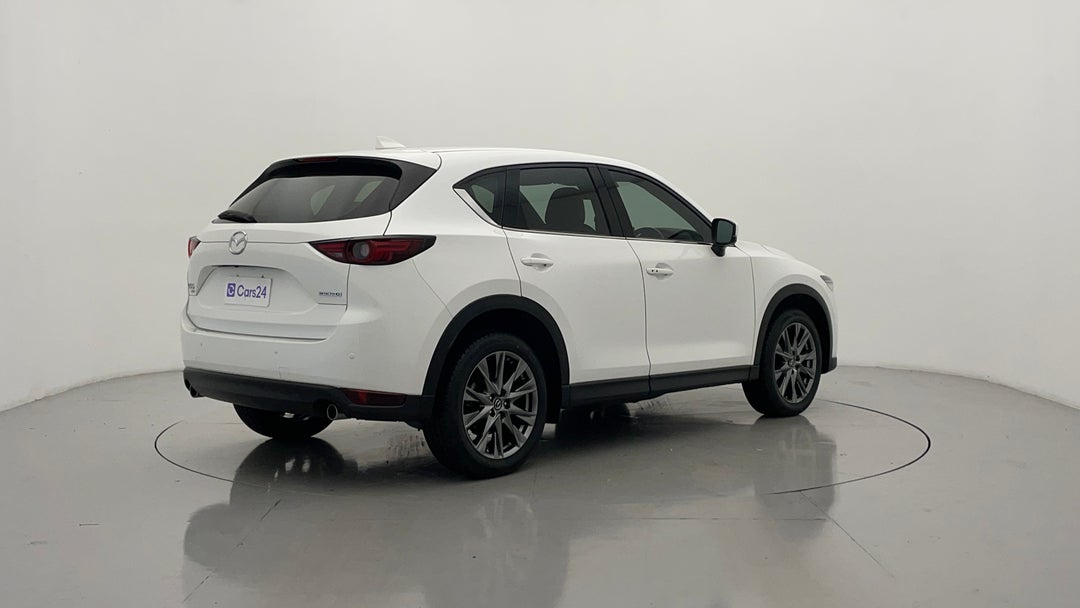 Right Back Diagonal (45- Degree) View