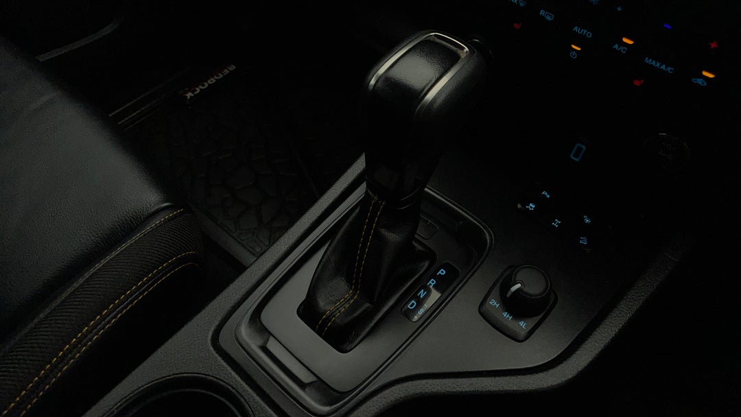 2021 Ford Ranger Wildtrak 3.2 (4x4), Automatic, 40322 km, Gear Lever 