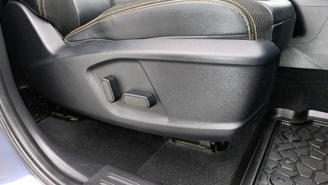 2021 Ford Ranger Wildtrak 3.2 (4x4), Automatic, 40322 km, Drivers Side Adjustment Panel