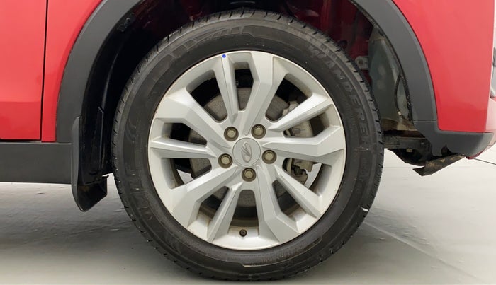 2020 Mahindra XUV300 W8 1.2 PETROL, Petrol, Manual, 16,285 km, Right Front Wheel