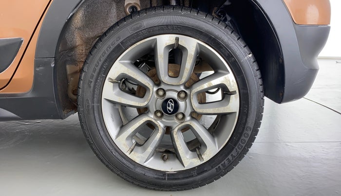2015 Hyundai i20 Active 1.2 S, Petrol, Manual, 70,259 km, Left Rear Wheel