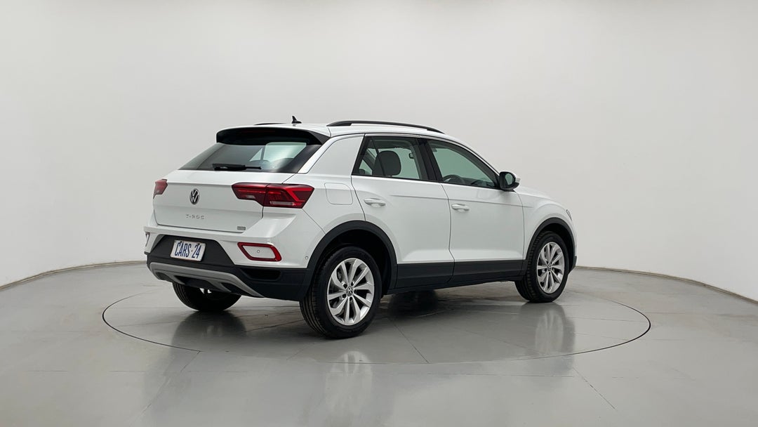 Right Back Diagonal (45- Degree) View