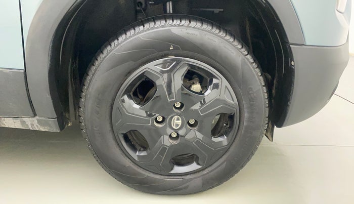 2022 Tata PUNCH ACCOMPLISHED AMT, Petrol, Automatic, 3,294 km, Right Front Wheel