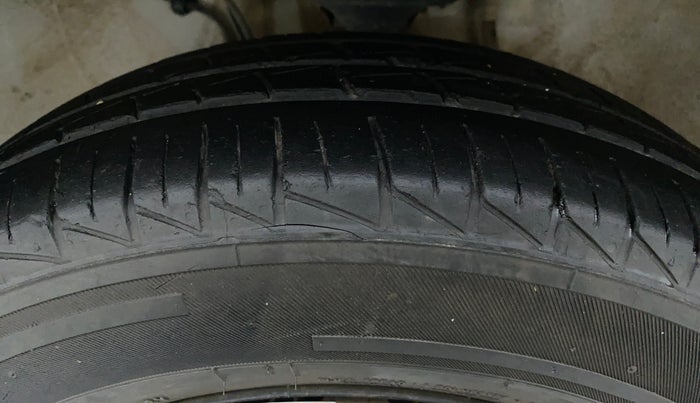 2020 Maruti Alto LXI, Petrol, Manual, 17,480 km, Left Front Tyre Tread