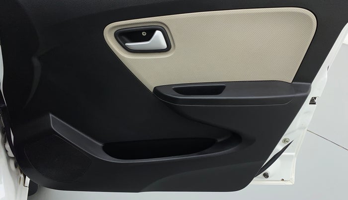 2020 Maruti Alto LXI, Petrol, Manual, 17,480 km, Driver Side Door Panels Control