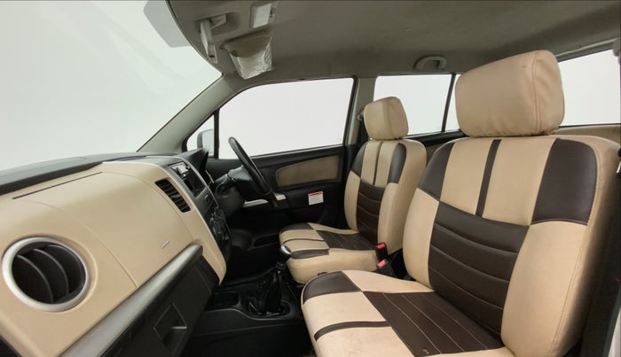 2017 Maruti Wagon R 1.0 LXI CNG, CNG, Manual, 68,380 km, Right Side Front Door Cabin