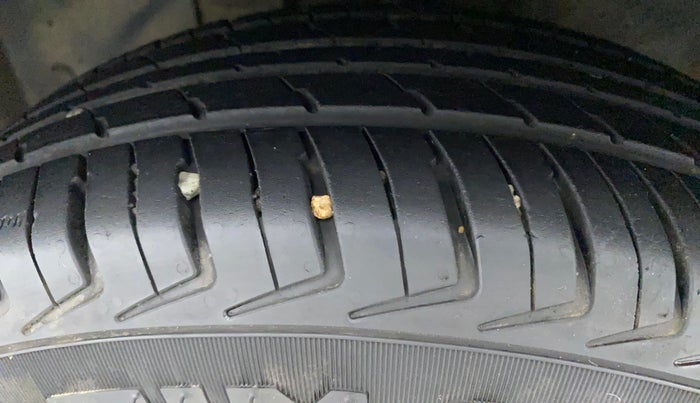 2018 Datsun Redi Go T (O), Petrol, Manual, 91,261 km, Left Front Tyre Tread