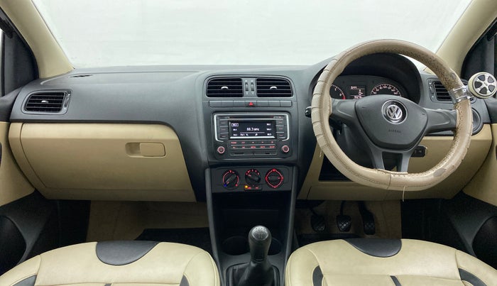 2017 Volkswagen Ameo COMFORTLINE 1.2, Petrol, Manual, 95,333 km, Dashboard