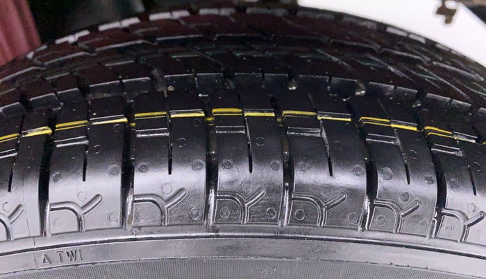 2017 Maruti Alto K10 VXI P, Petrol, Manual, 65,600 km, Left Rear Tyre Tread
