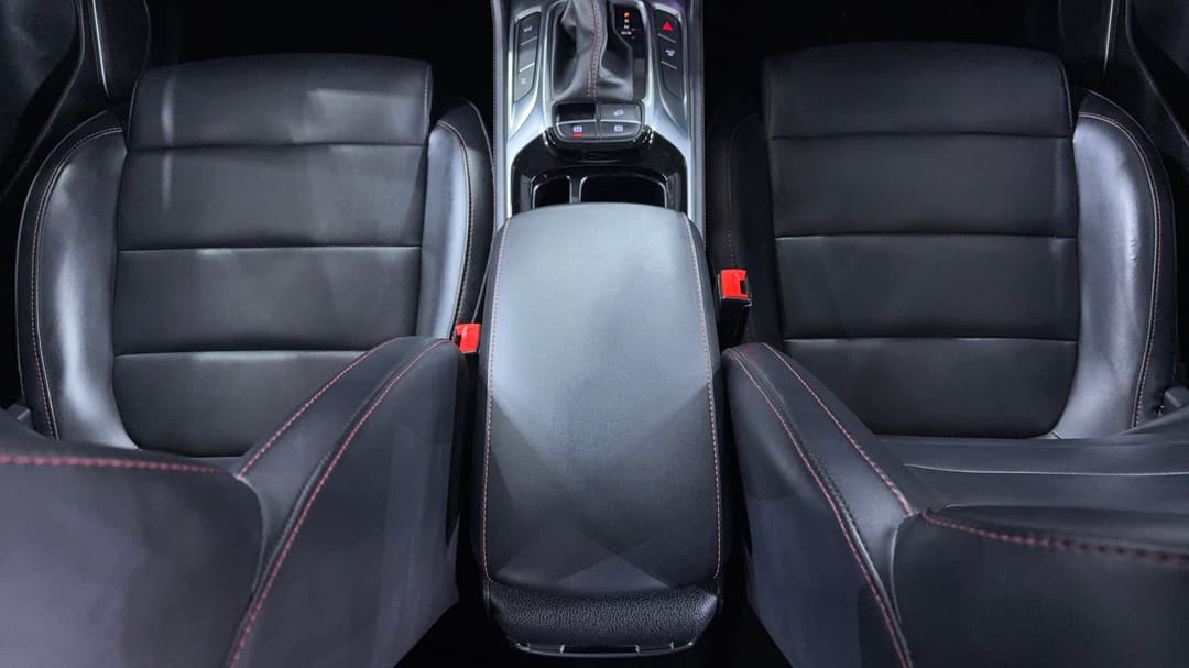 2021 MG HS Excite X, Automatic, 47005 km, Center Console