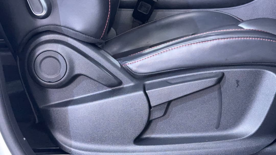 2021 MG HS Excite X, Automatic, 47005 km, Drivers Side Adjustment Panel