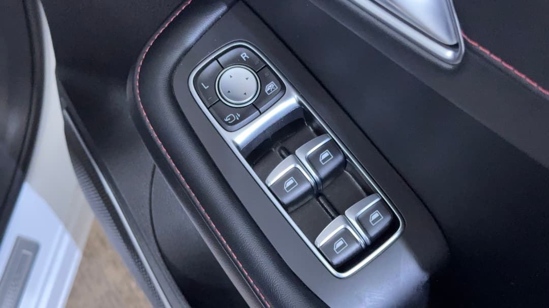 2021 MG HS Excite X, Automatic, 47005 km, Drivers Side Door Panel Controls