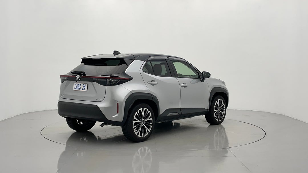 Right Back Diagonal (45- Degree) View