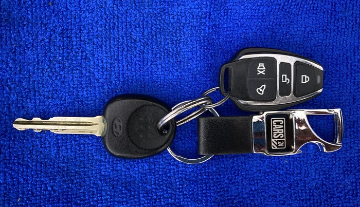 2017 Hyundai Grand i10 ERA 1.2 VTVT, Petrol, Manual, 32,645 km, Key Close Up