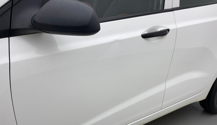 2017 Hyundai Grand i10 ERA 1.2 VTVT, Petrol, Manual, 32,645 km, Front passenger door - Slightly dented