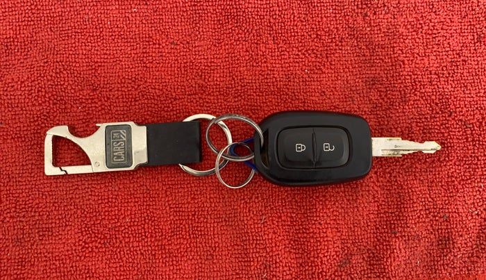 2017 Datsun Redi Go T (O), Petrol, Manual, 12,041 km, Key Close Up