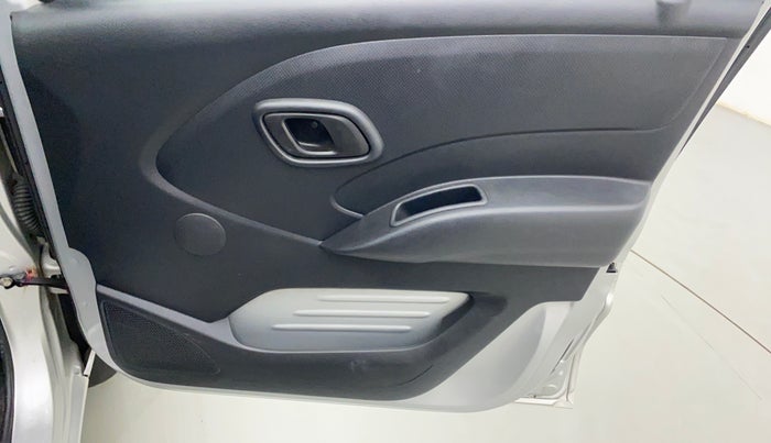 2017 Datsun Redi Go T (O), Petrol, Manual, 12,041 km, Driver Side Door Panels Control