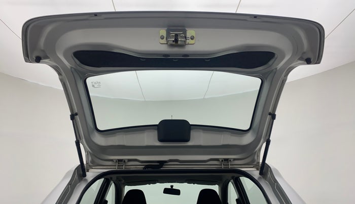 2017 Datsun Redi Go T (O), Petrol, Manual, 12,041 km, Boot Door Open